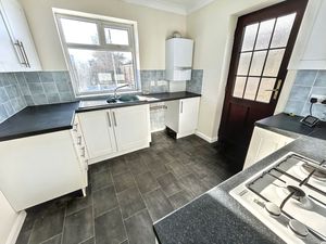 Kitchen- click for photo gallery